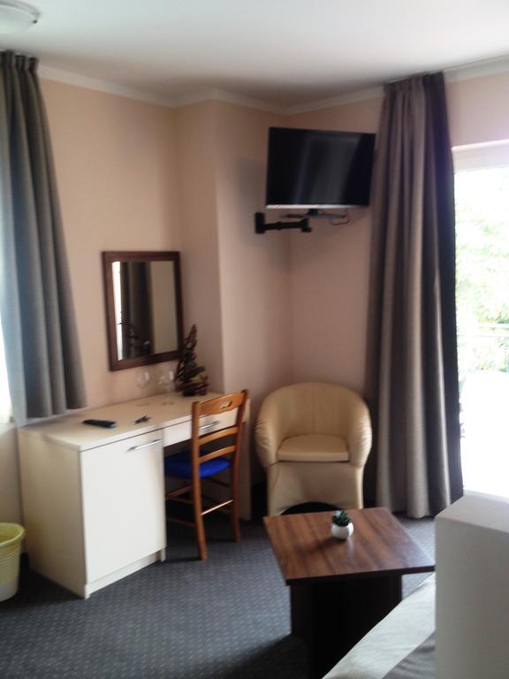 With Private Parking And Breakfast,seaview Vila *
